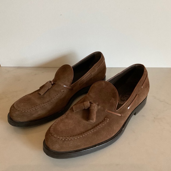 Tod's Men's Suede Tassle Loafer